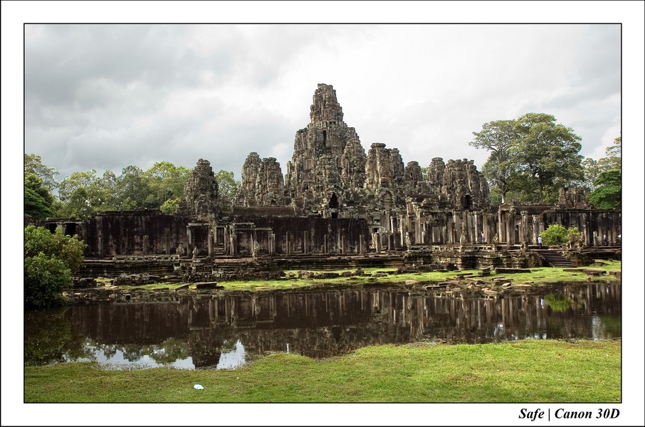 2006 - 07 - Temple angkor - Bayon 16